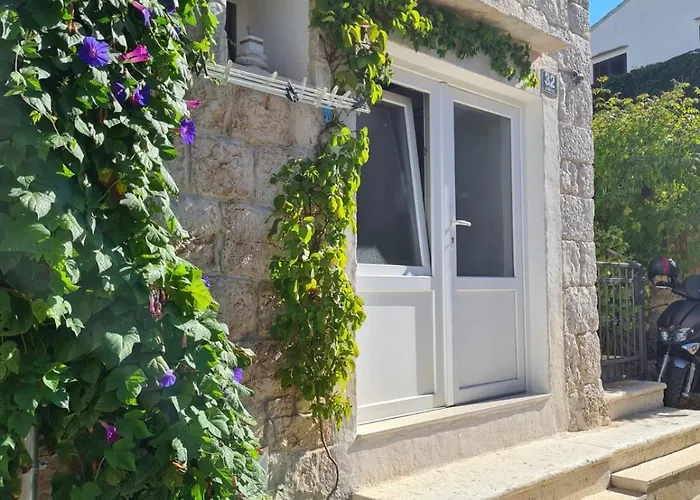 Adorable Palika Appartamento Vis